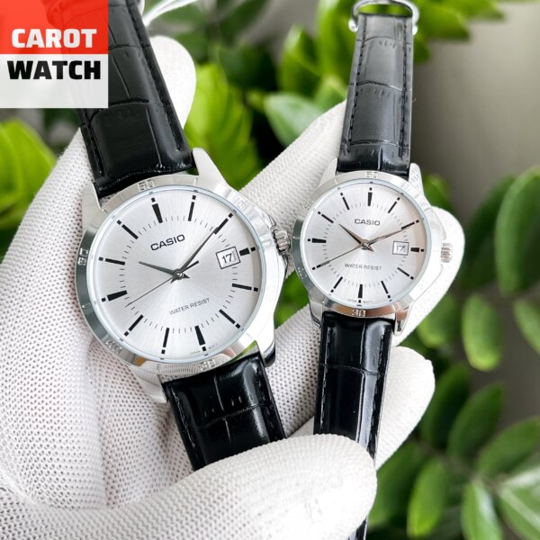 COUPLE V004L-7A-CAROTWATCH