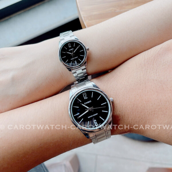 COUPLE V005D-1B-CAROTWATCH