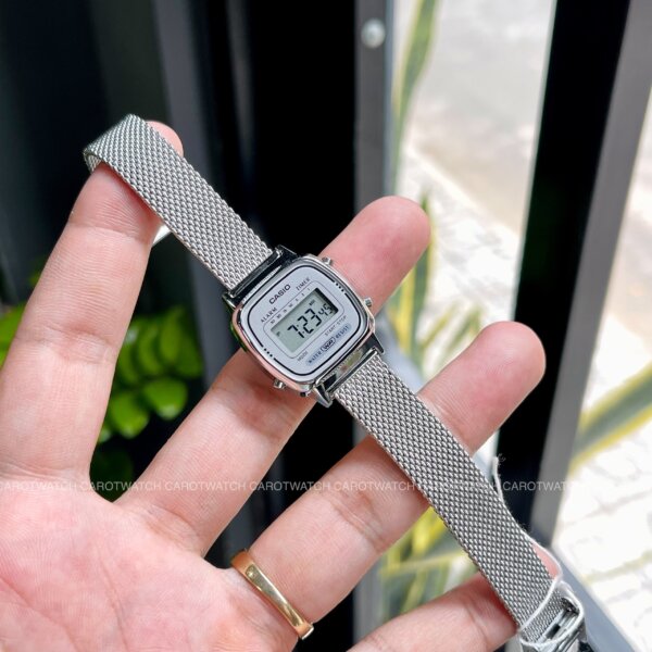 CASIO LA670WEM-7