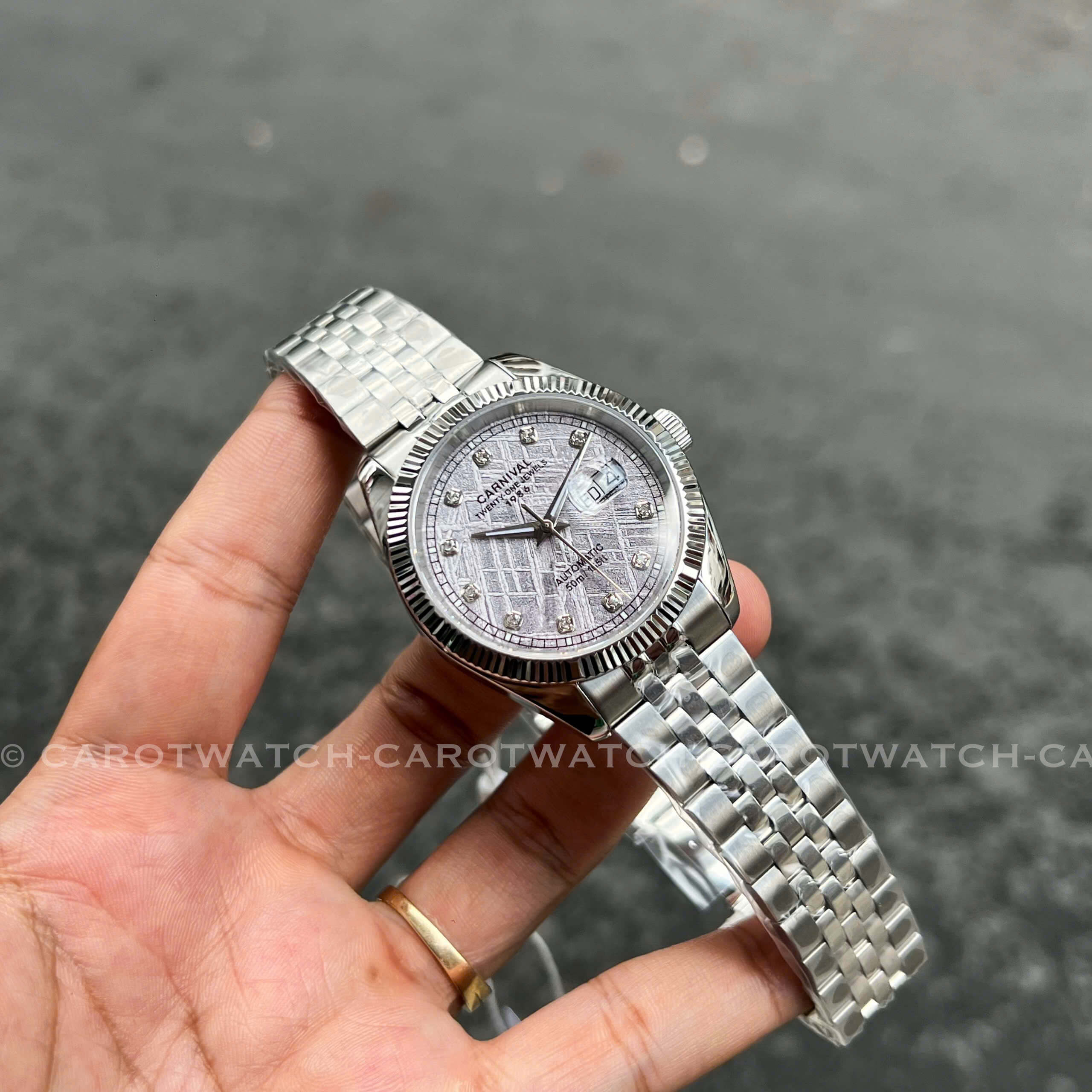 CARNIVAL 8131G-VT-TT-THIEN-THACH CARNIVAL 8131G-VT-TT-THIEN-THACH